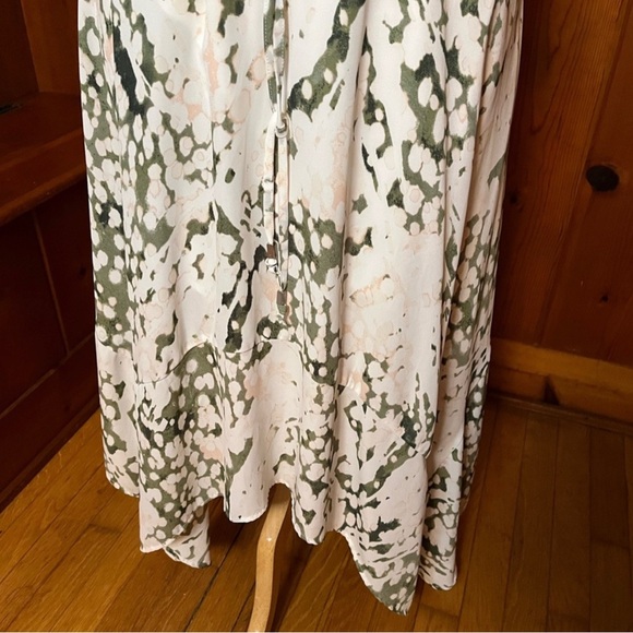 Mossimo Large Dress - Picture 2 of 6